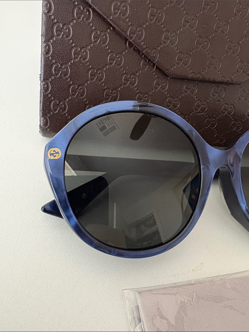 Gucci GG0023S Blue Pearl Marbled Round Oversized Sunglasses Case - Picture 2 of 7